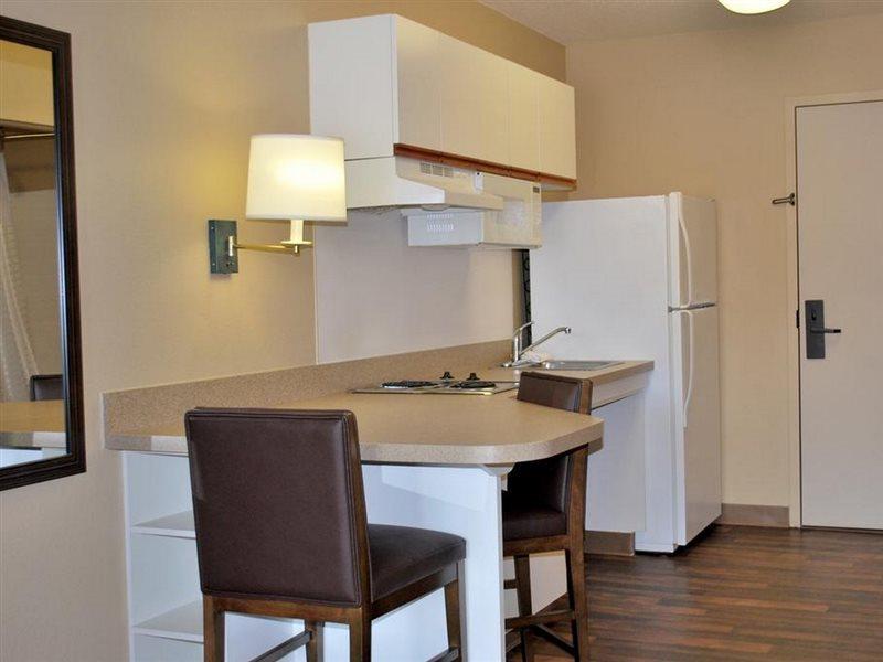 Extended Stay America Suites - Milwaukee - Brookfield Bagian luar foto