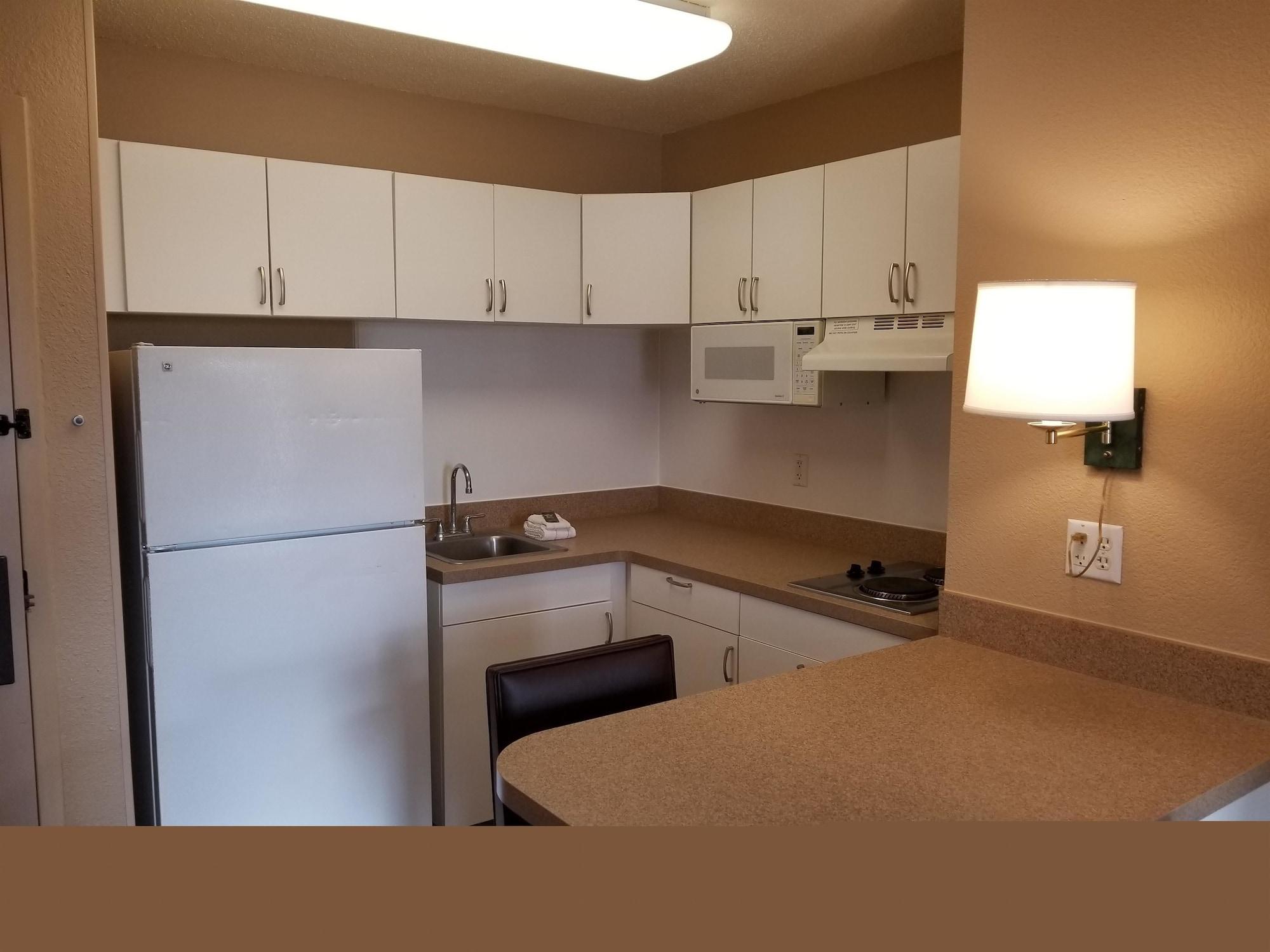 Extended Stay America Suites - Milwaukee - Brookfield Bagian luar foto