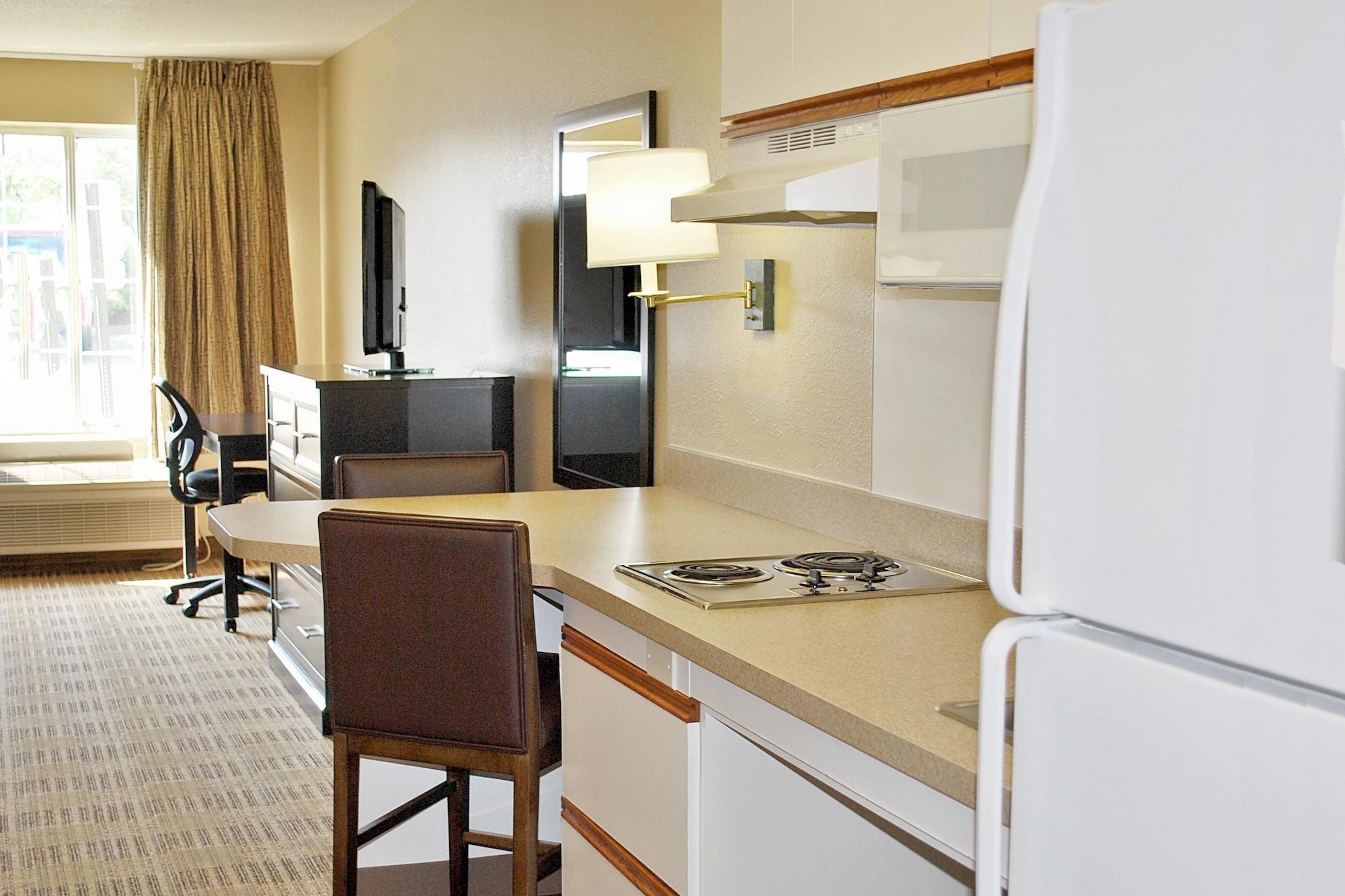 Extended Stay America Suites - Milwaukee - Brookfield Bagian luar foto