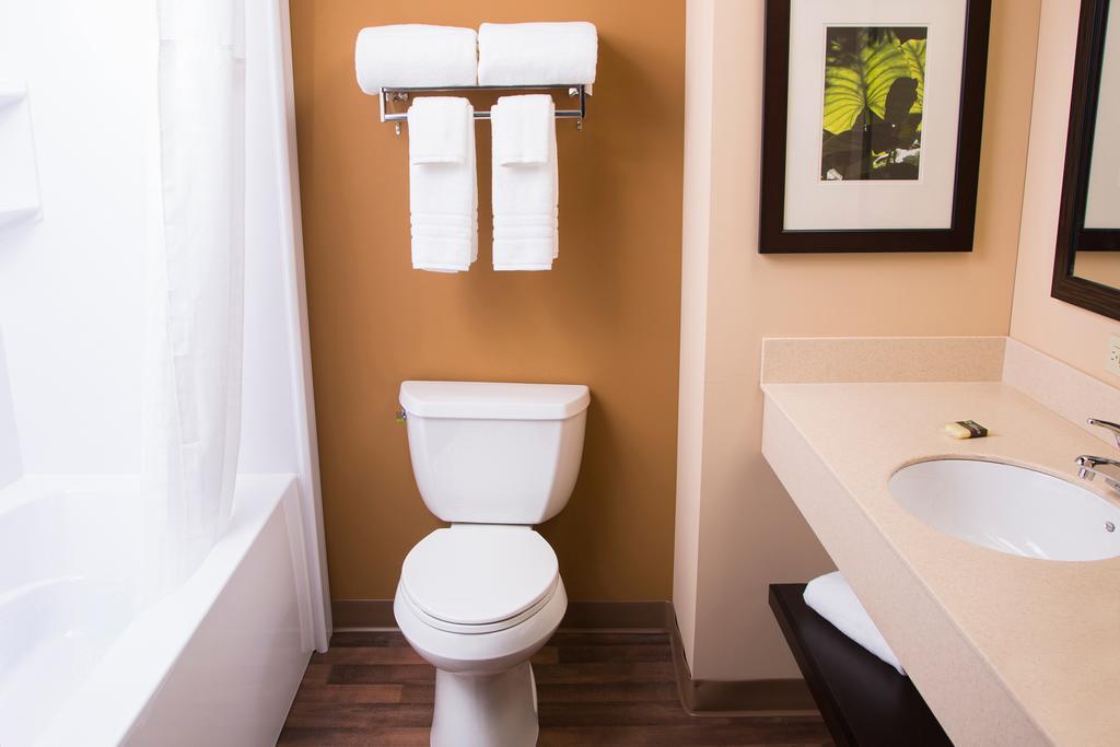 Extended Stay America Suites - Milwaukee - Brookfield Bagian luar foto