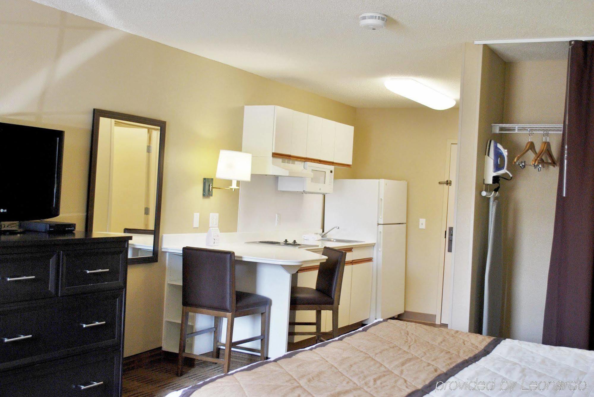 Extended Stay America Suites - Milwaukee - Brookfield Bagian luar foto